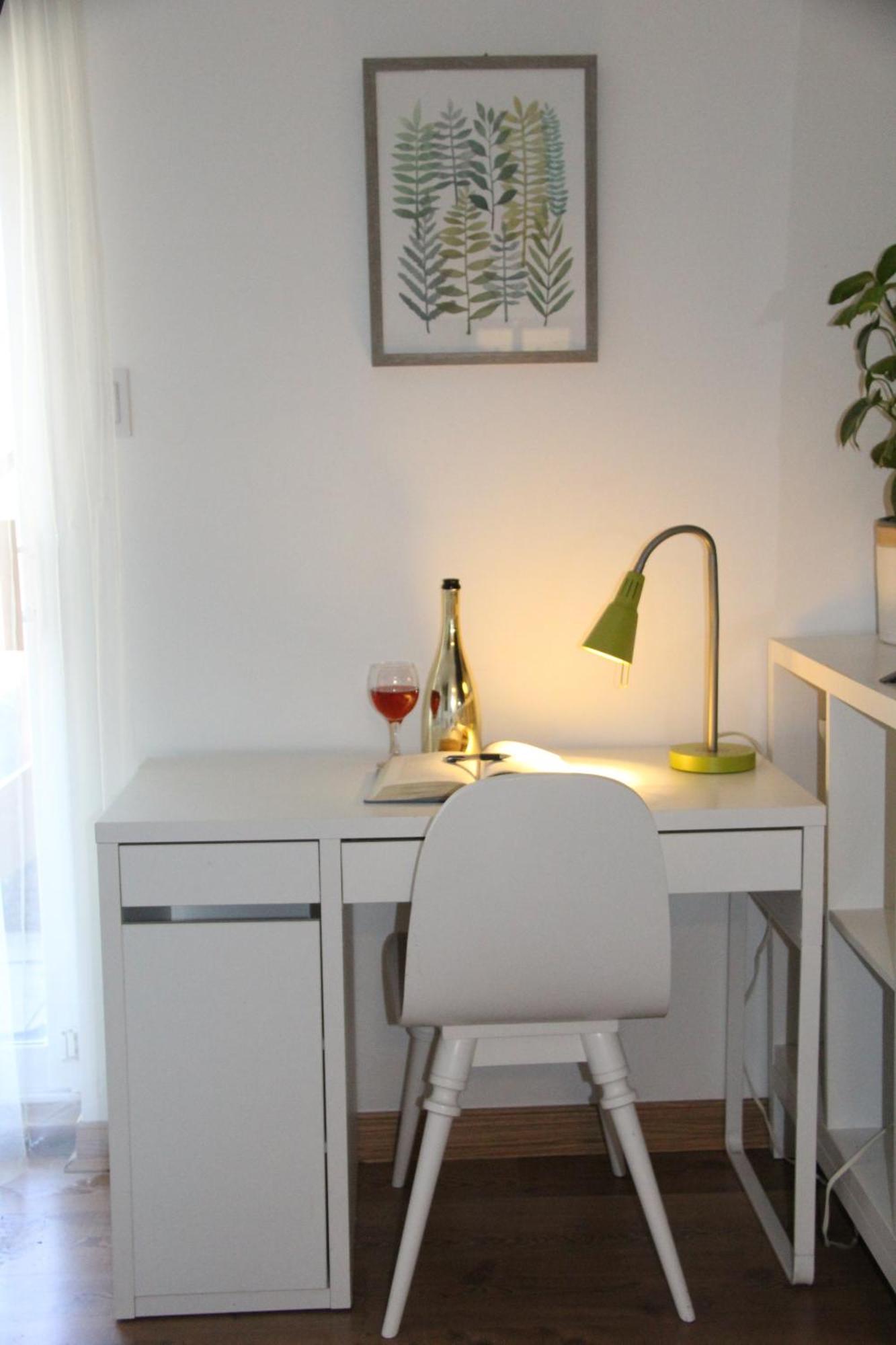 Nature Retreat On The Don River And Trail, 2 King Bdrm Unit, Free Parking, Private Entry Apartment